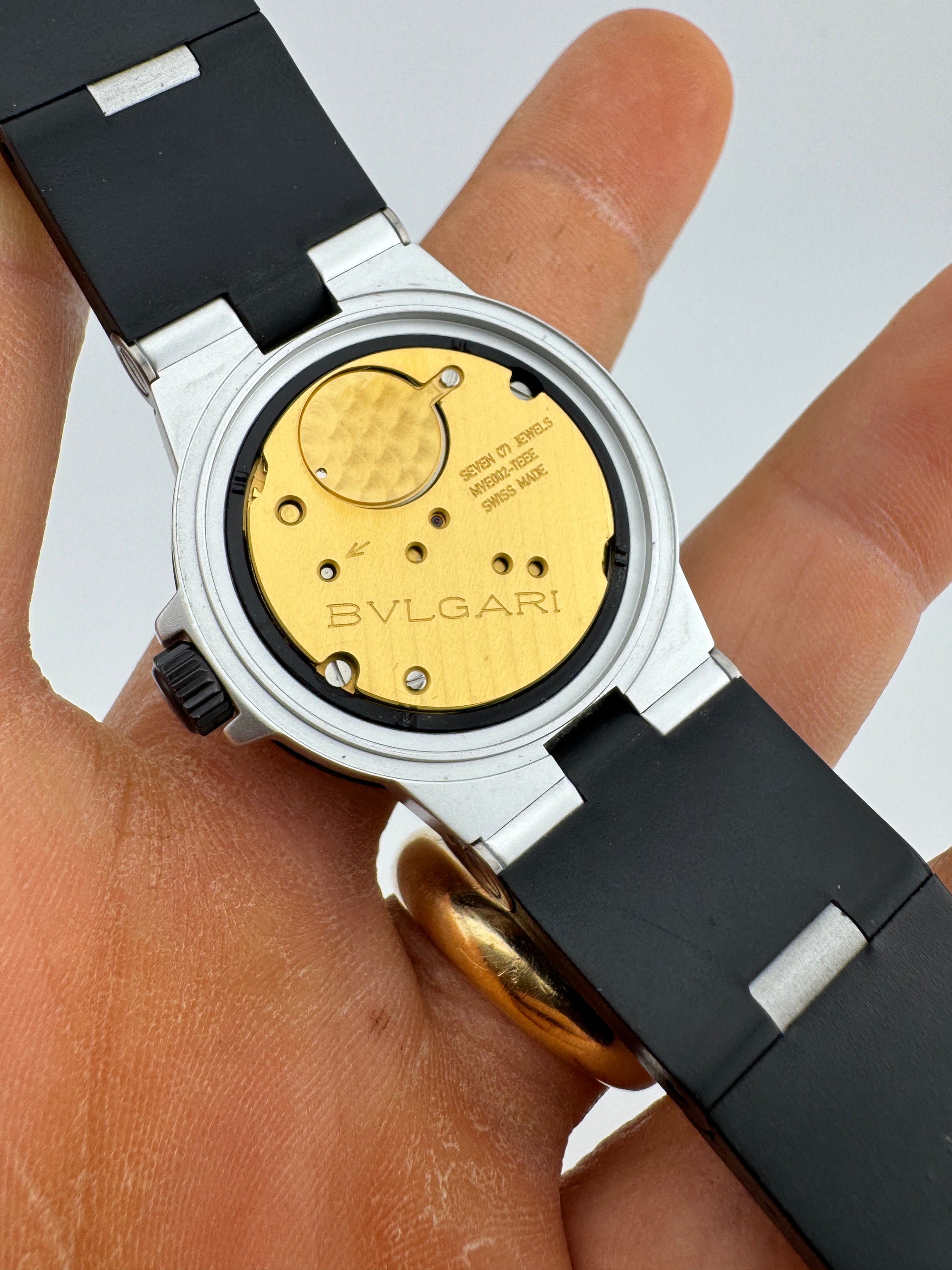 Bvlgari Referenza AL32TA Aluminium Case Mod.Diagono Calibre Quartz Unisex 1.200 €