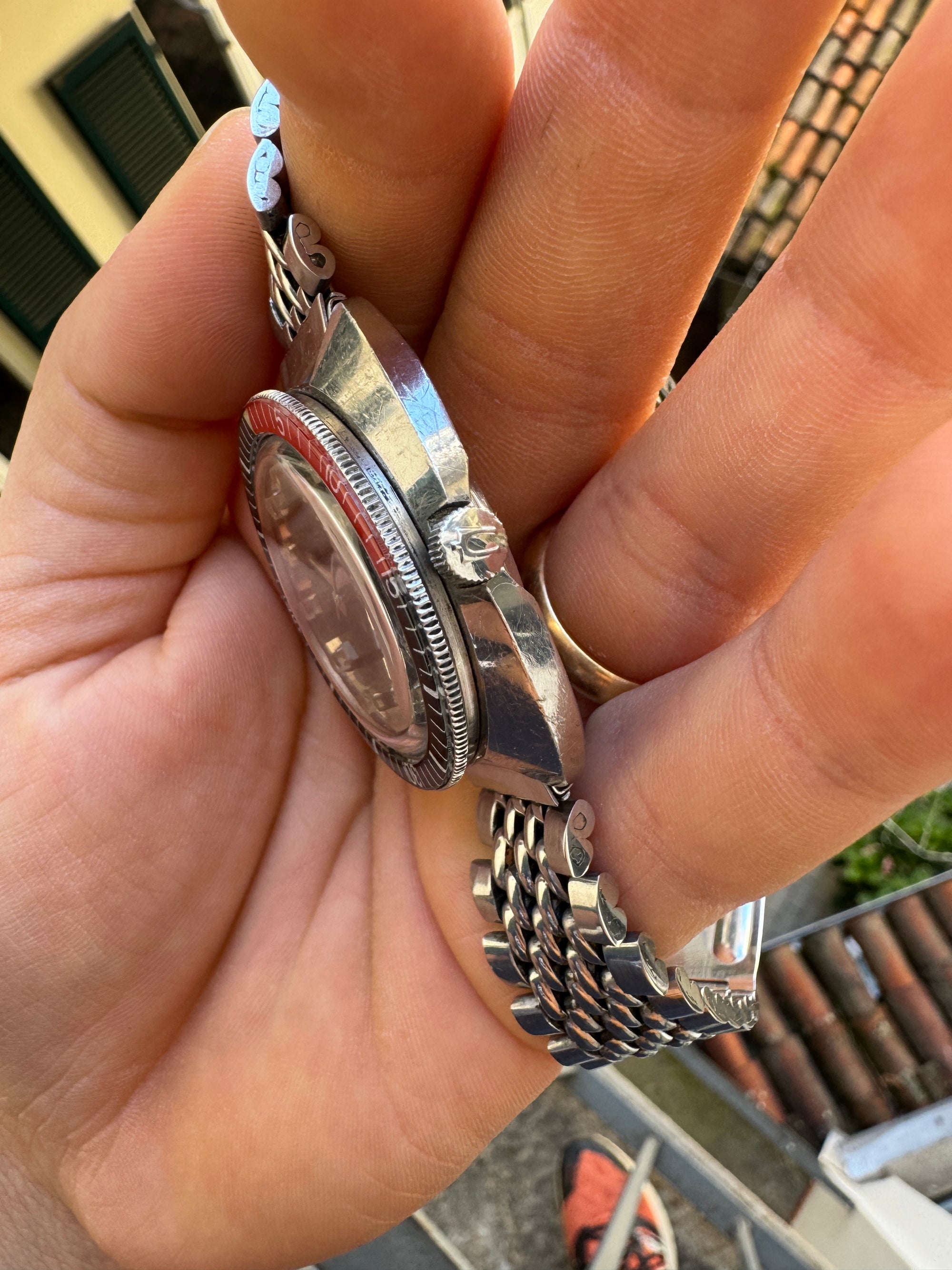 Bulova Snorkel 666 Feet Waterproof Automatic Calibre 11AFACD