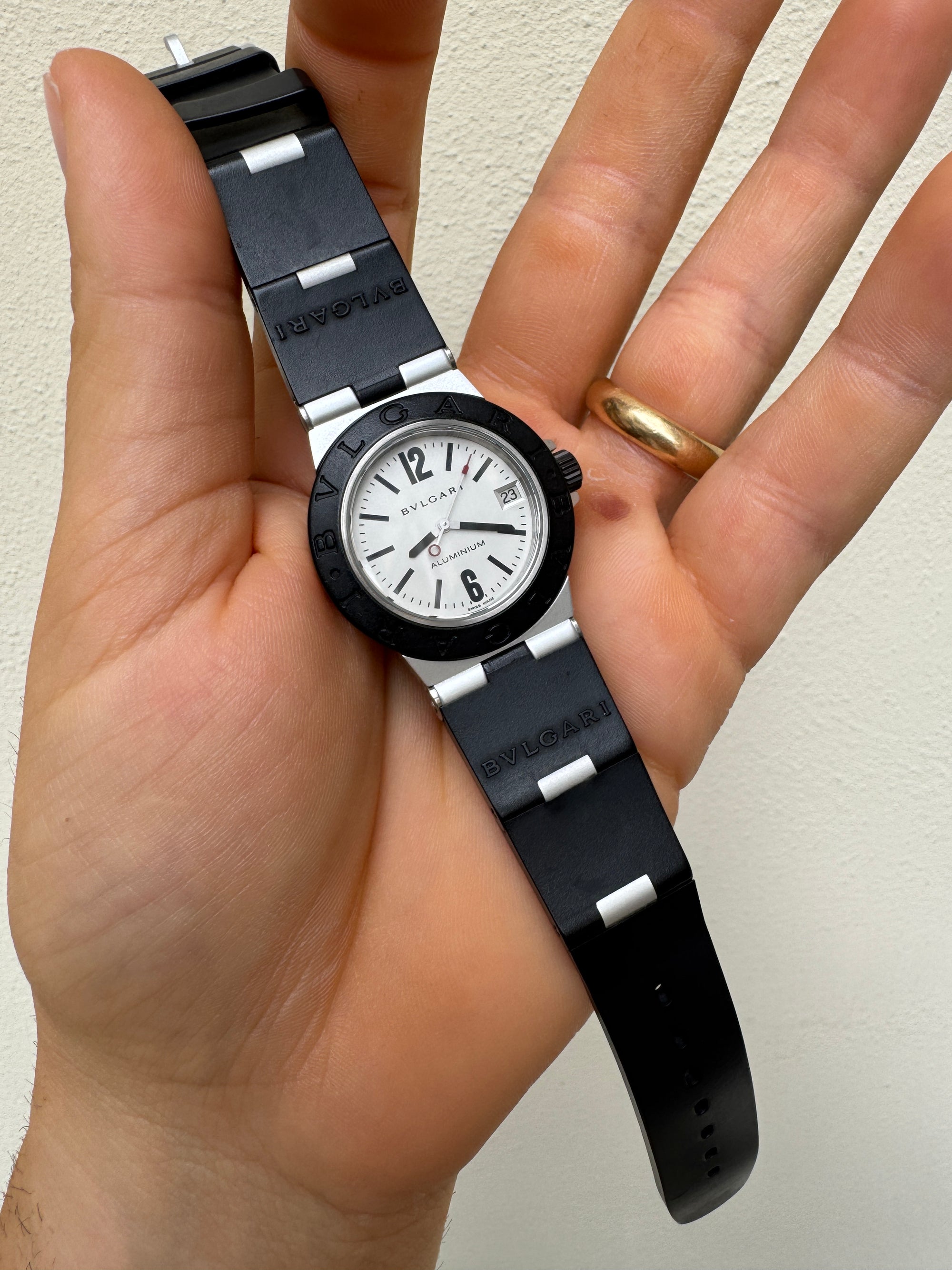 Bvlgari Referenza AL32TA Aluminium Case Mod.Diagono Calibre Quartz Unisex 1.200 €